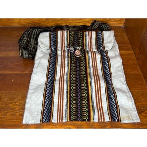 Handmade Hualhuas Shoulder Bag Alpaca Button Boho Shoulder Bag Tote 11.5 x 14" - Picture 1 of 12